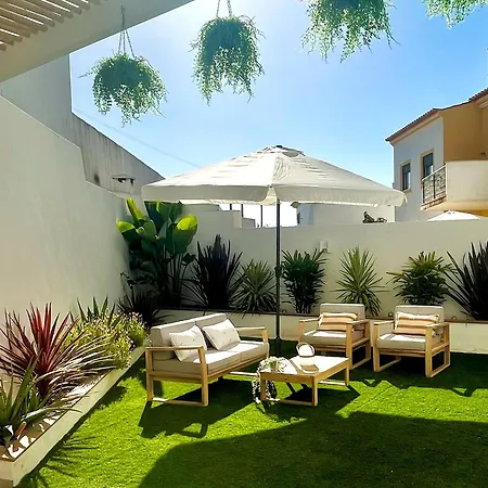 Noho House * كاراباتيرا